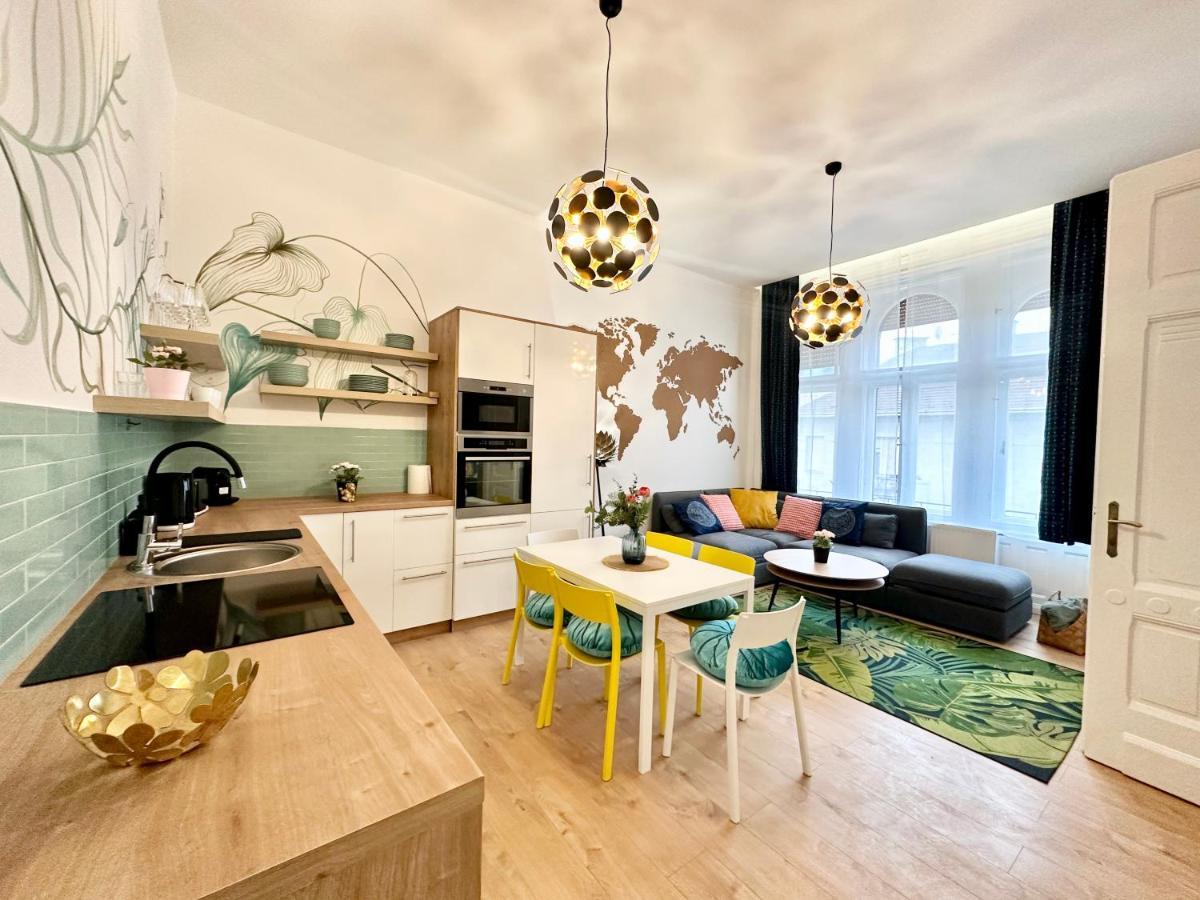 Luxory Design Apartment#Bakats#Freeparking#8Ppl Будапешт Экстерьер фото